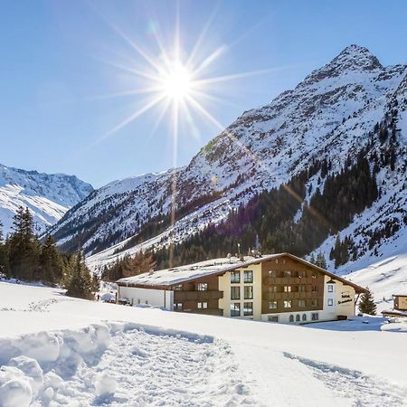 Hotel Sonnblick ザンクト・レオンハルト・イム・ピッツタール エクステリア 写真