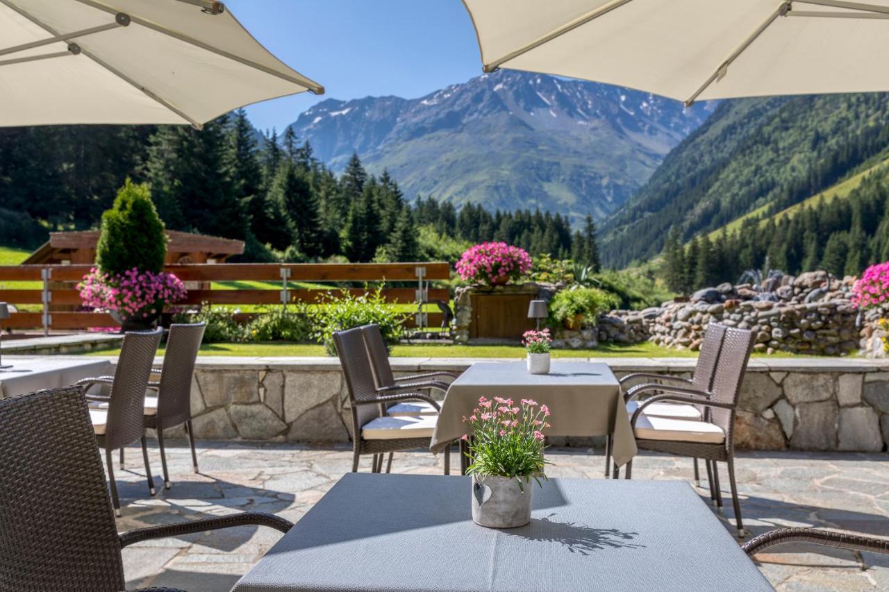 Hotel Sonnblick ザンクト・レオンハルト・イム・ピッツタール エクステリア 写真
