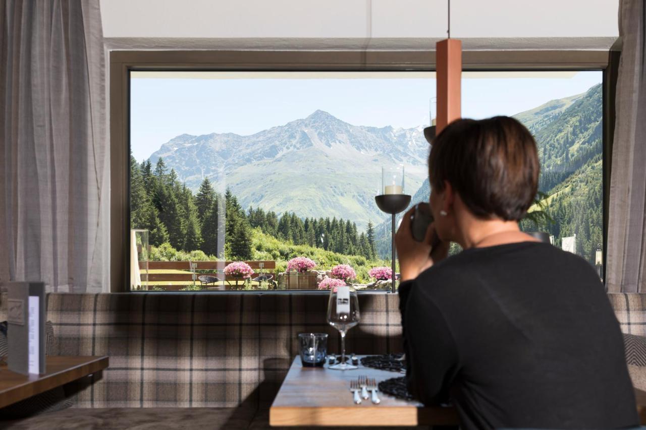 Hotel Sonnblick ザンクト・レオンハルト・イム・ピッツタール エクステリア 写真