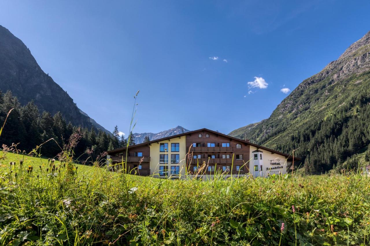 Hotel Sonnblick ザンクト・レオンハルト・イム・ピッツタール エクステリア 写真